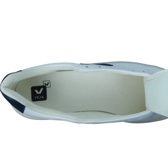 Veja Urca Low Cut Sneakers White Women's Size 10 - Picture 6 of 7